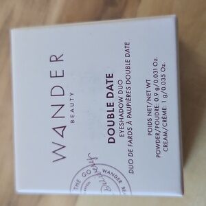 Double Date Eyeshadow Duo In First Kiss & Ilysm